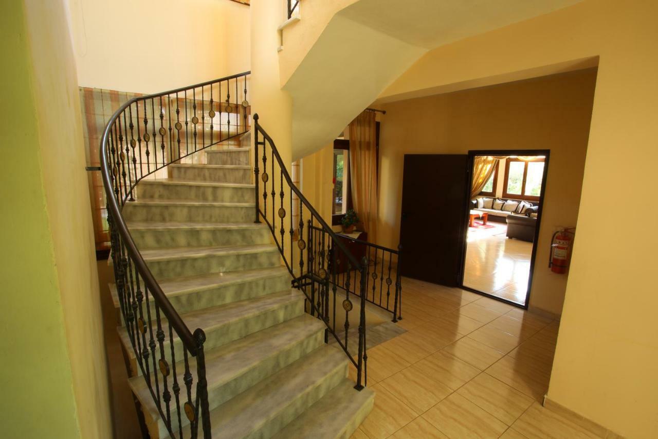 Aigon Hotel Vergina Buitenkant foto